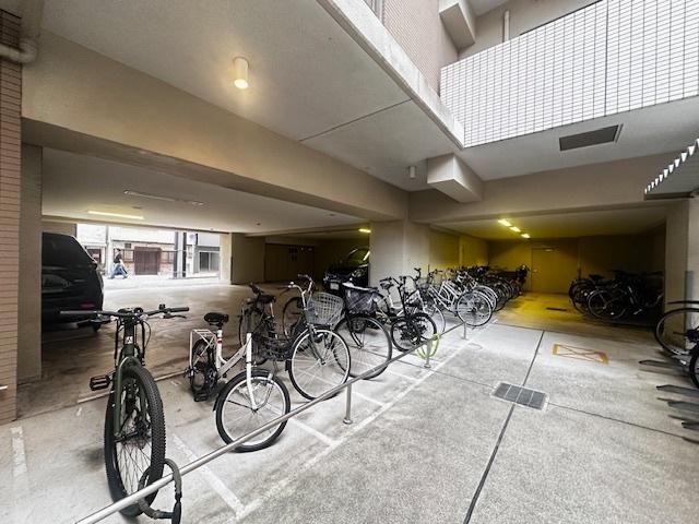 アーバネス淀川 駐車場