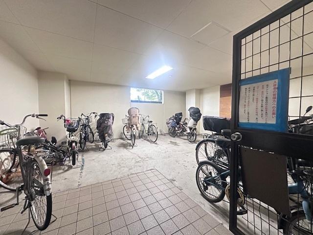 大阪市淀川区三津屋南マンション 駐車場