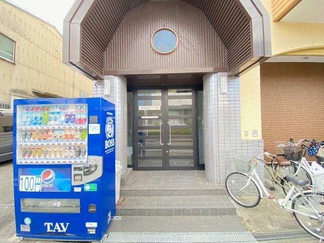 WOODY千船 エントランス