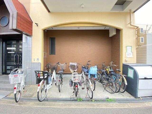 WOODY千船 駐車場