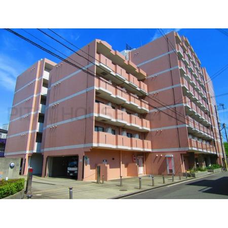 ＲＣ造の重厚な外観
