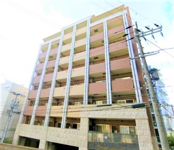 2007年８月築。オシャレな外観が目を惹きま