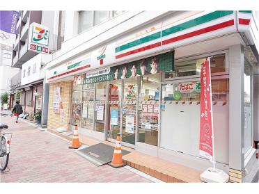 セブンイレブン目白5丁目目白通り店：133m