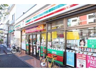 セブンイレブン西早稲田1丁目店：72m