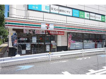 セブンイレブン井荻駅北口店：354m