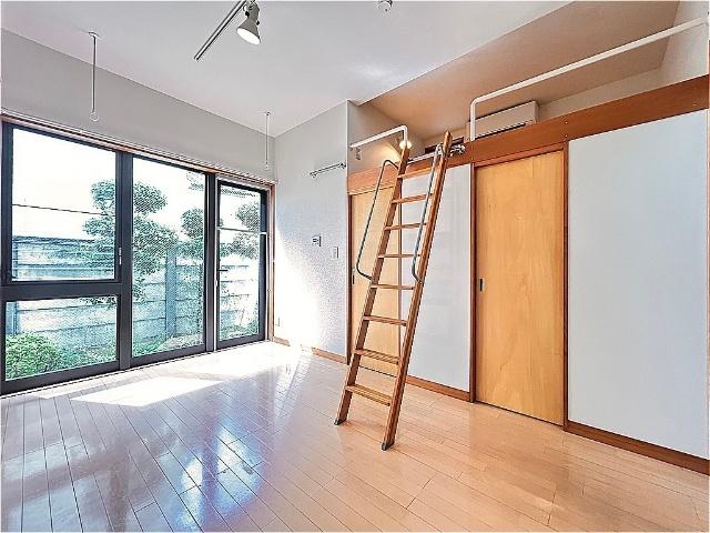 コートヤード（WEST8） 部屋画像