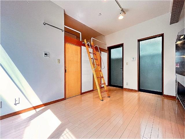 コートヤード（WEST8） 部屋画像
