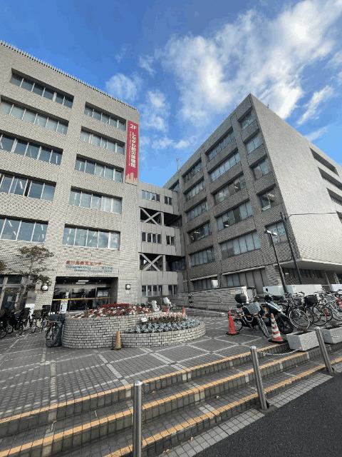 品川区役所：965m