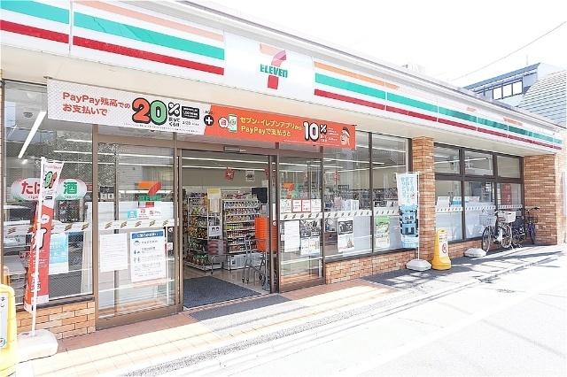 セブンイレブン練馬北町8丁目店：222m