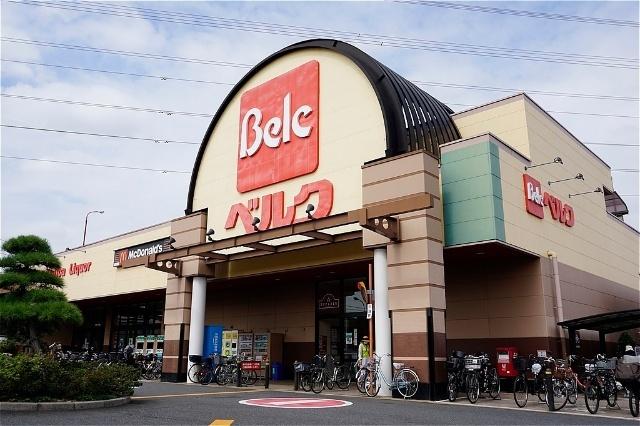 ベルク池田店：743m