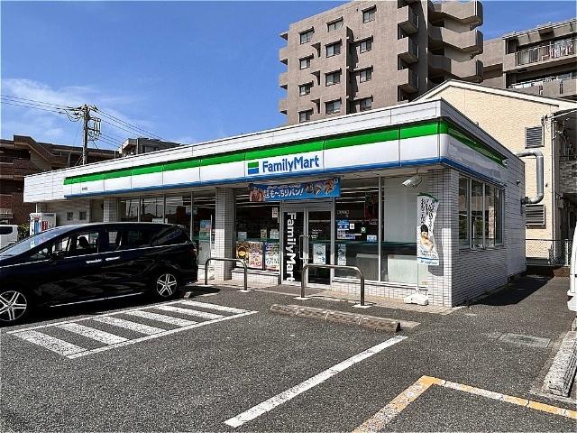 ファミリーマート北秋津店：323m
