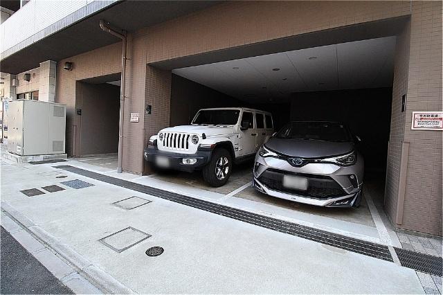 プレシス練馬ステーションフロント（902） 駐車場