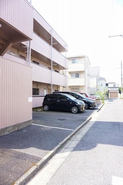 グレースハイツ 駐車場