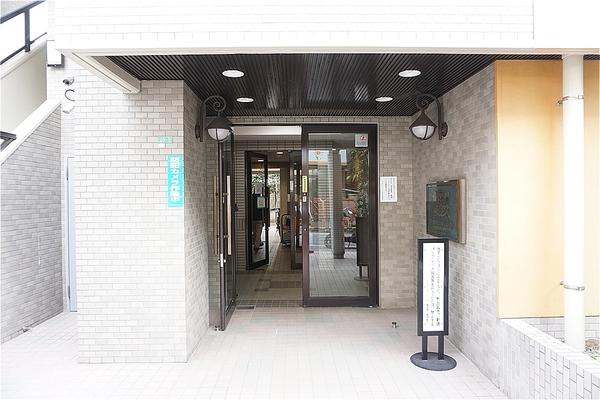 ライオンズマンション練馬第２ エントランス