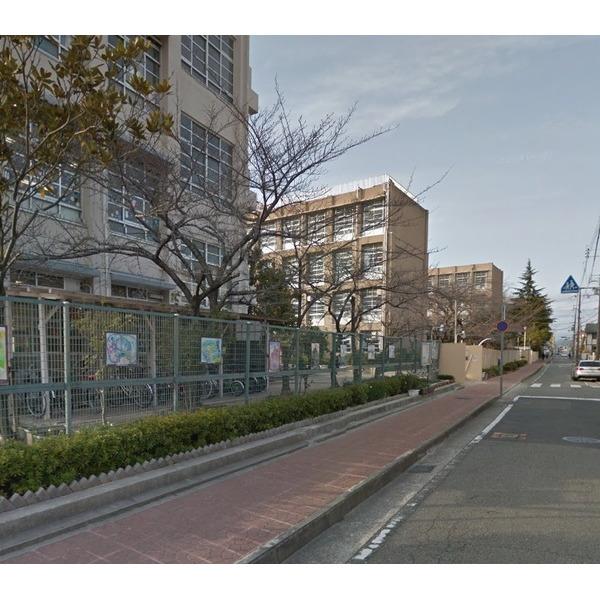 尼崎市立立花西小学校：671m