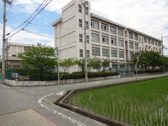 尼崎市立武庫庄小学校：1210m
