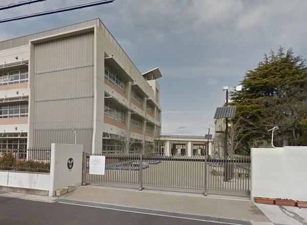 尼崎市立尼崎北小学校：957m