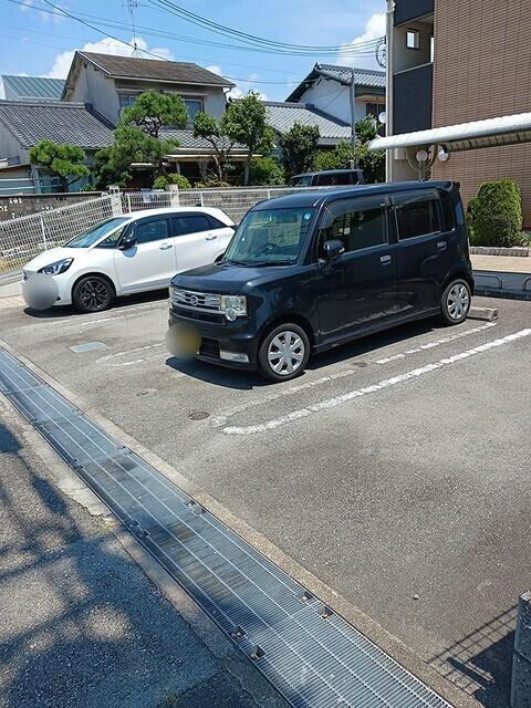 カーサ・フェリーチェ（105） 駐車場