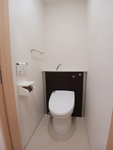 トレスオハス　稲葉荘（204） トイレ
