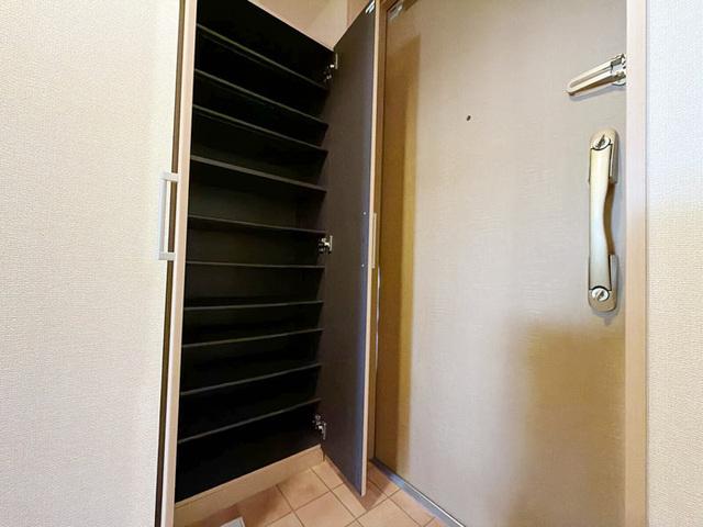 ファミール･園田（101） 玄関