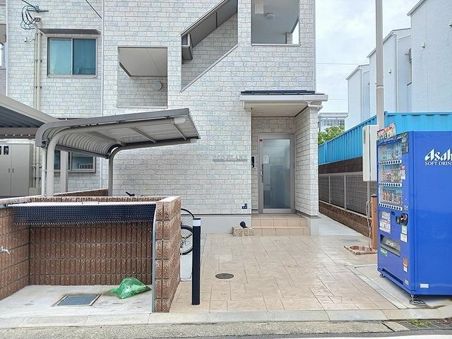 ＥＣＯ　ＧＬＡＮＺ（302） エントランス