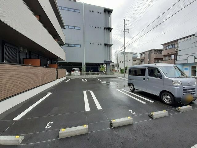 パルク大西（201） 駐車場