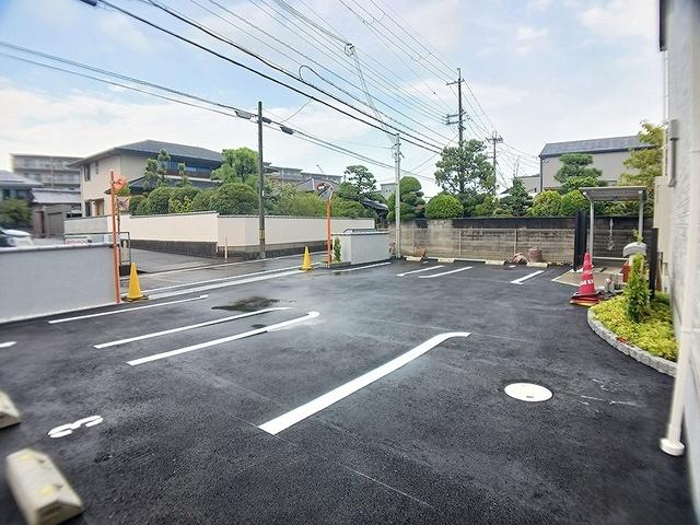 個邸昆陽（104） 駐車場