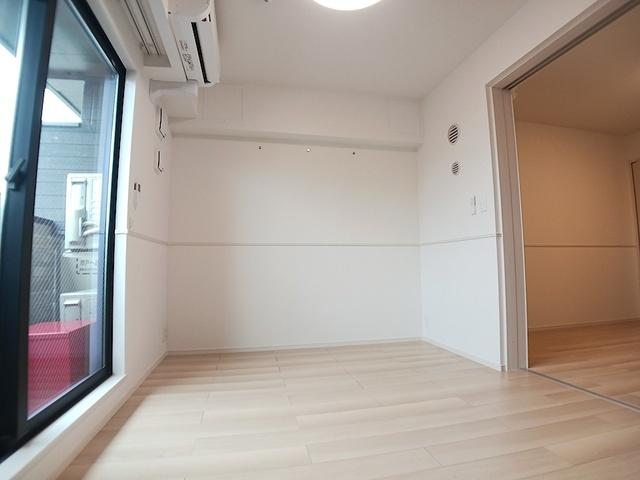 ヒカルサ尼崎神崎町（305） 室内