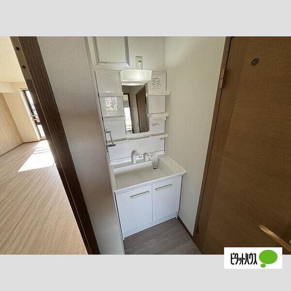 ビューラー藤木（302） 部屋画像