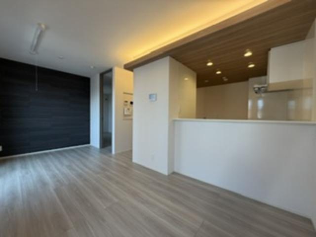 Field court（306） 室内