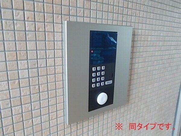 ハイツ　ユベーレン（301） 収納
