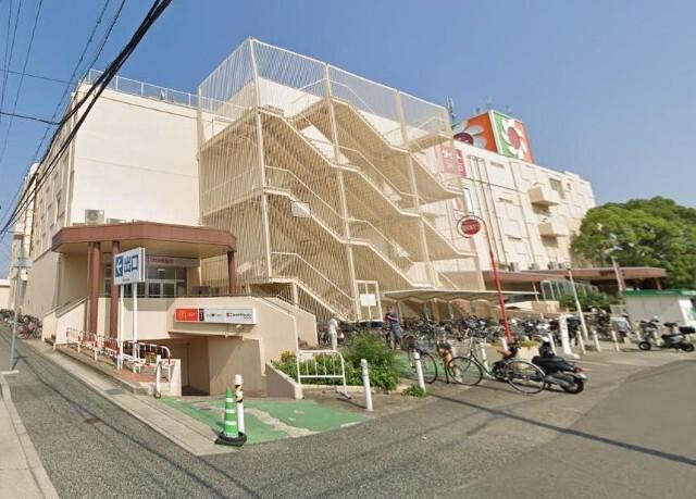 イズミヤショッピングセンター昆陽店：779m