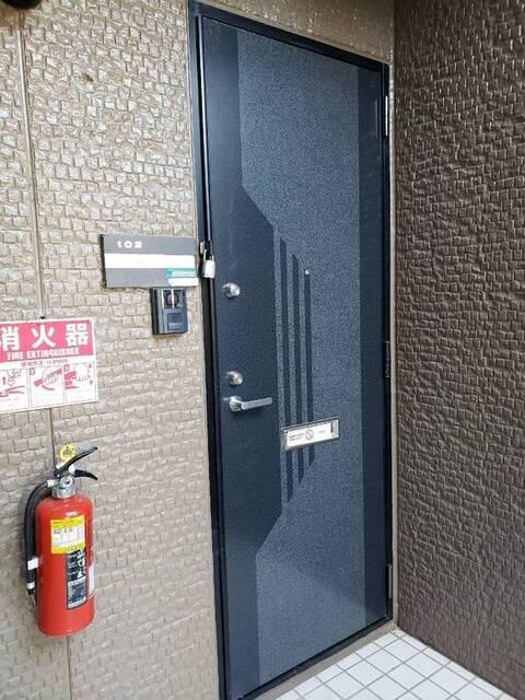 リバーサイド若林（102） エントランス