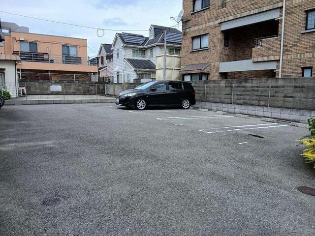 MINT甲子園五番町（203） 駐車場