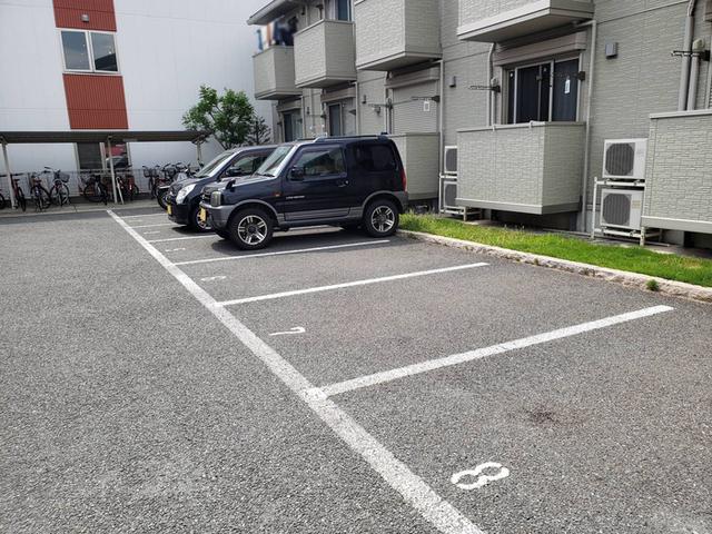クレール　B棟（108） 駐車場