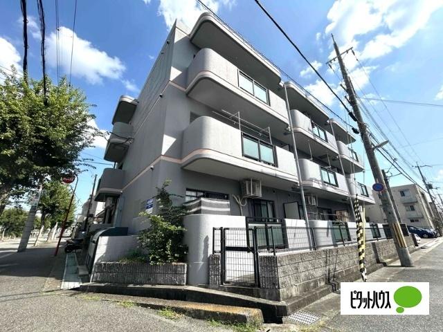 武庫之荘駅より徒歩7分 築32年2ヶ月 3階建の賃貸物件
