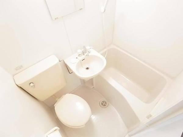 足立区千住東アパート トイレ