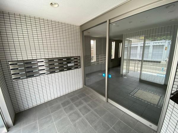 ミドルグレイ小戸（0405） エントランス
