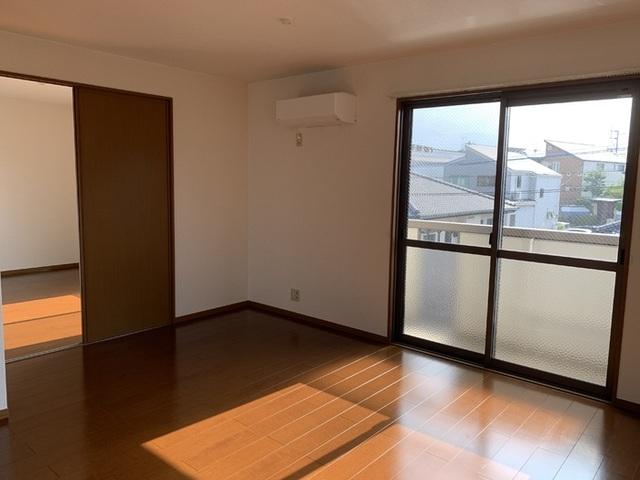 パークハイム皿山　A棟（203） 室内