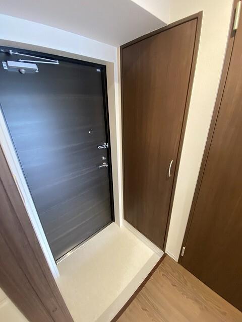 プロシード日赤通り（0503） 玄関