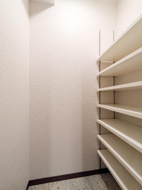 福岡市博多区博多駅前マンション 収納