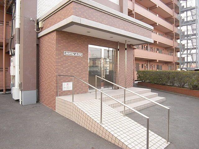 コモダビル（402） エントランス