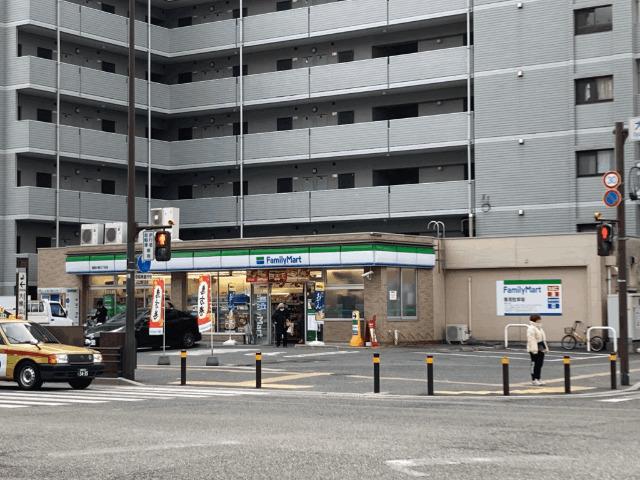 ファミリーマート福岡大楠一丁目店：99m