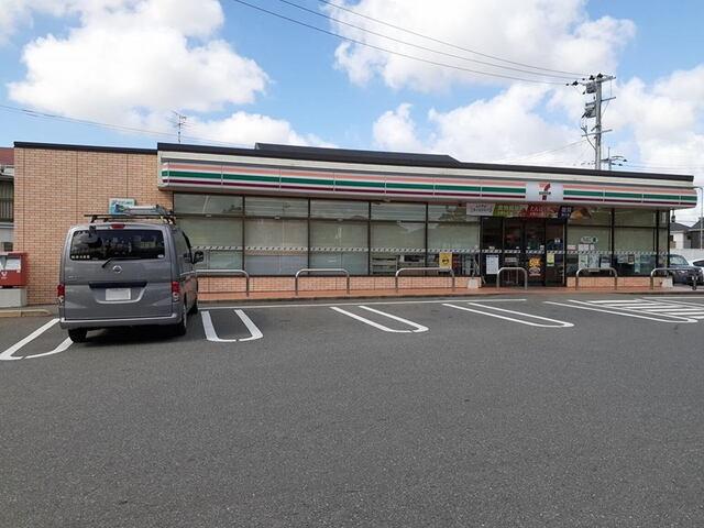 セブンイレブン福岡横手南町店：120m
