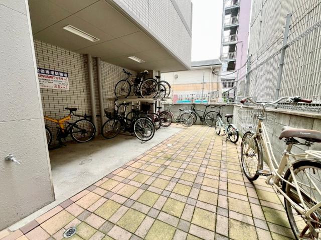ウィングポート 駐車場