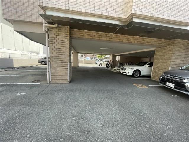 アーティックス大濠 駐車場