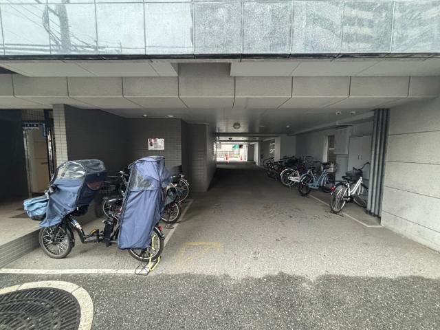 リファレンス天神南 駐車場