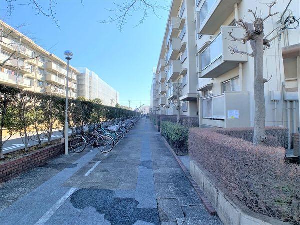 三郷早稲田団地３−４−２号棟 外観
