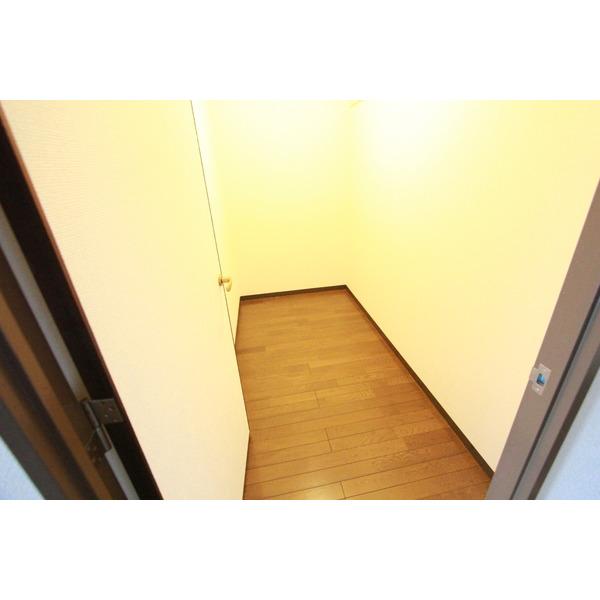 クレール南鈴原（302） 収納