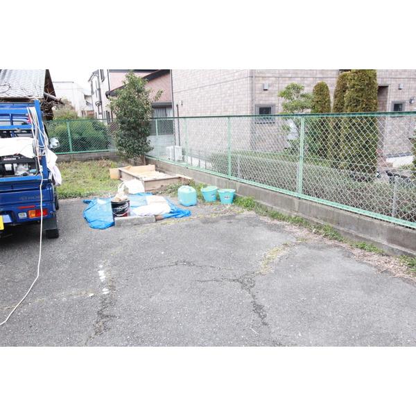 伊丹坂ハイツ（203） 駐車場